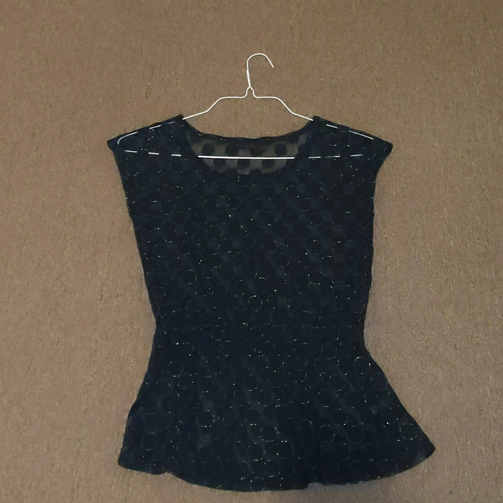 limited sleeves top. sheer size xs